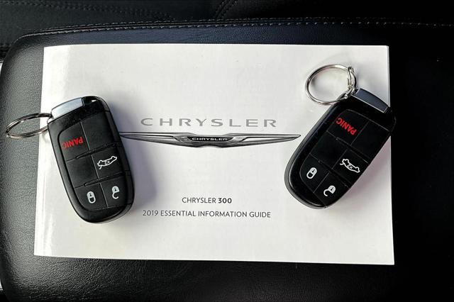 2019 Chrysler 300 Touring