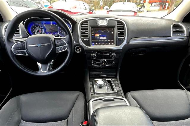 2019 Chrysler 300 Touring