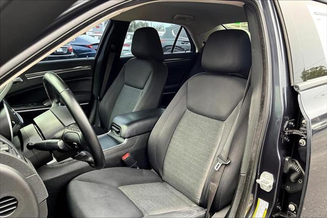 2019 Chrysler 300 Touring