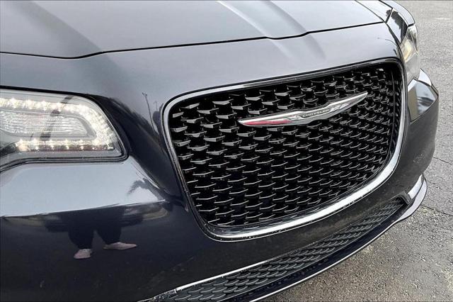 2019 Chrysler 300 Touring