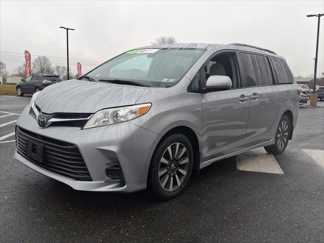 2020 Toyota Sienna LE