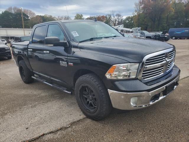 2017 RAM 1500 Big Horn Crew Cab 4x4 57 Box