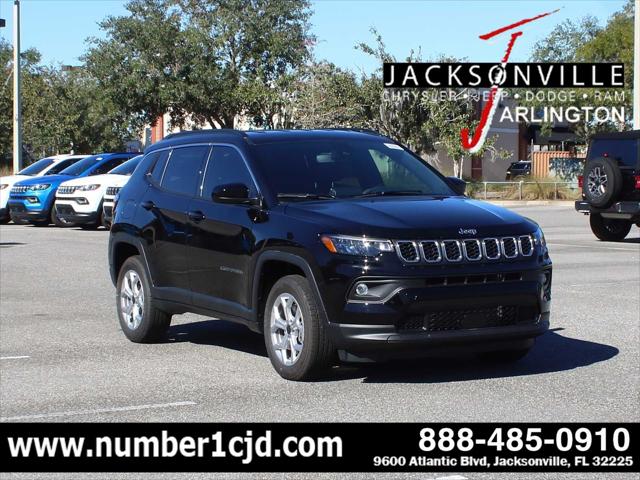 2025 Jeep Compass COMPASS LATITUDE 4X4