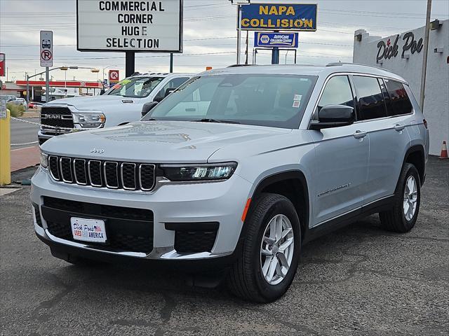 2023 Jeep Grand Cherokee L Laredo 4x2