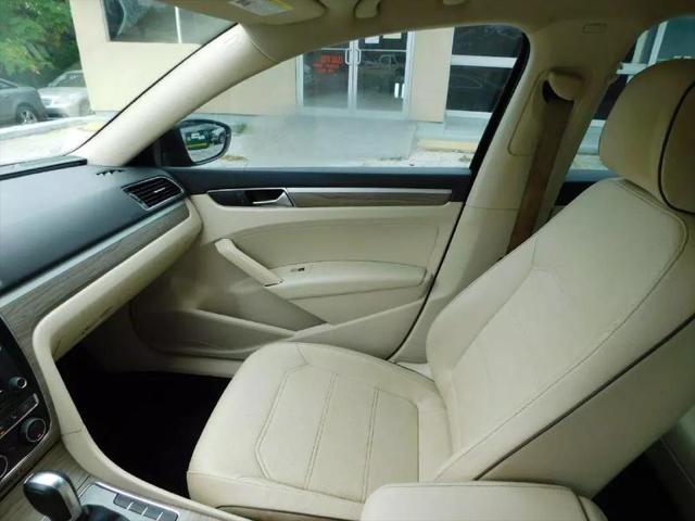 2016 Volkswagen Passat 1.8T SE