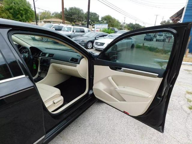 2016 Volkswagen Passat 1.8T SE