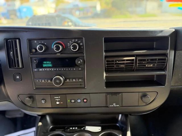 2020 Chevrolet Express Cargo Van RWD 2500 Extended Wheelbase WT