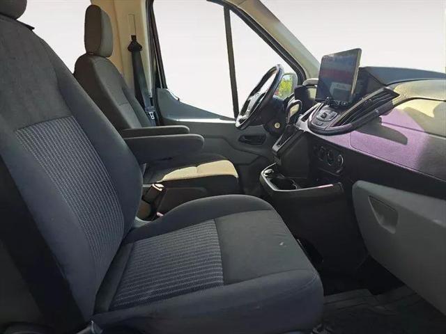 2017 Ford Transit XLT