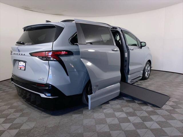 2023 Toyota Sienna XSE