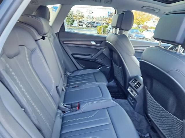 2025 Audi Q5 Premium 55 TFSI e S line quattro S tronic