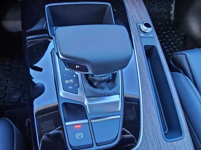 2025 Audi Q5 Premium 55 TFSI e S line quattro S tronic