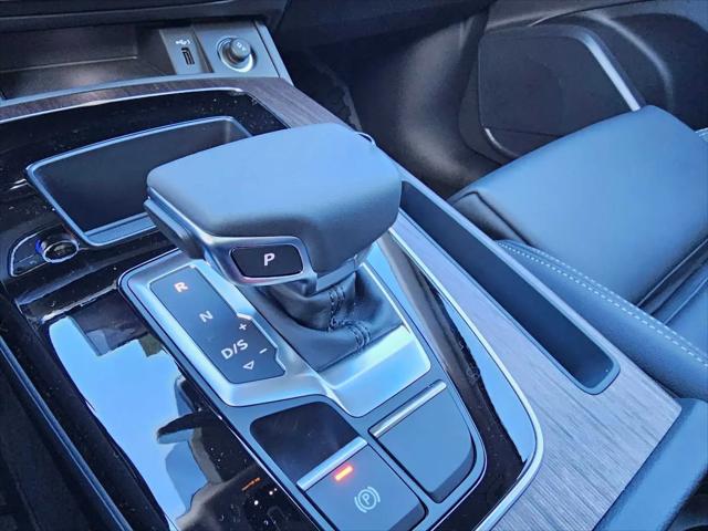 2025 Audi Q5 Premium 55 TFSI e S line quattro S tronic