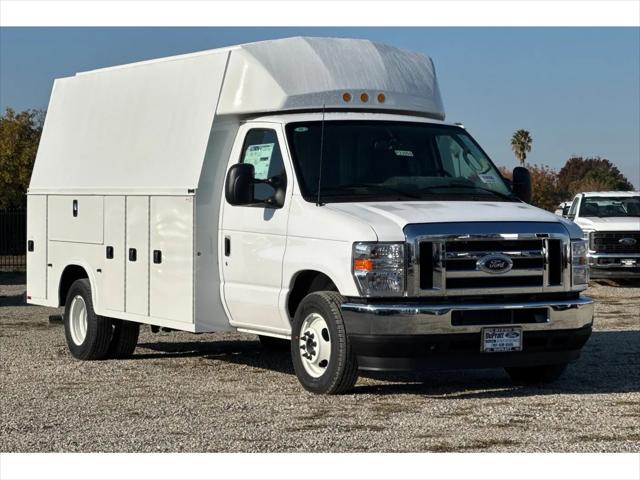 2025 Ford E-350 Cutaway E-Series Cutaway