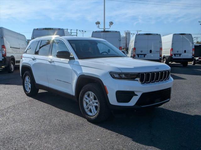 2023 Jeep Grand Cherokee Laredo 4x4