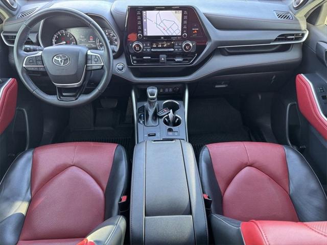 2022 Toyota Highlander XSE