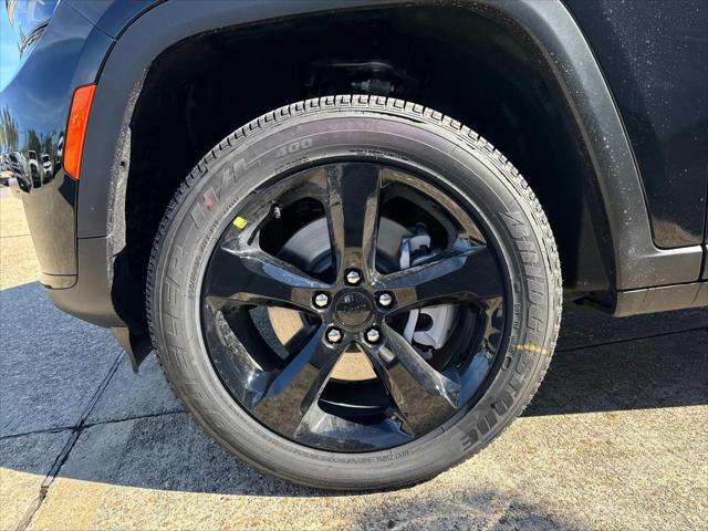 2025 Jeep Grand Cherokee GRAND CHEROKEE L ALTITUDE X 4X2