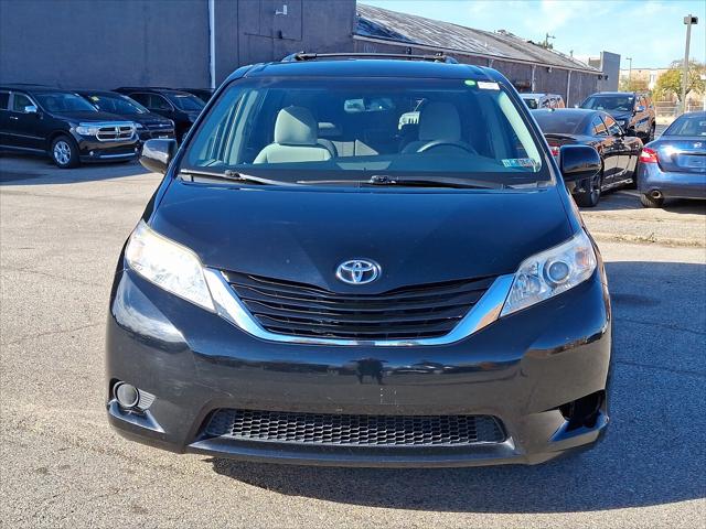 2017 Toyota Sienna LE 7 Passenger