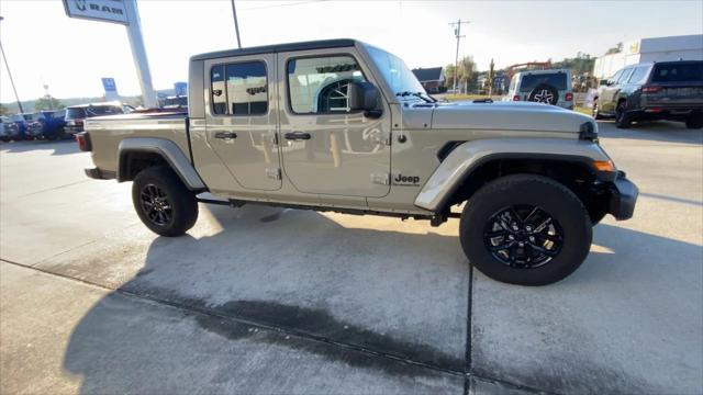 2022 Jeep Gladiator Altitude 4x4