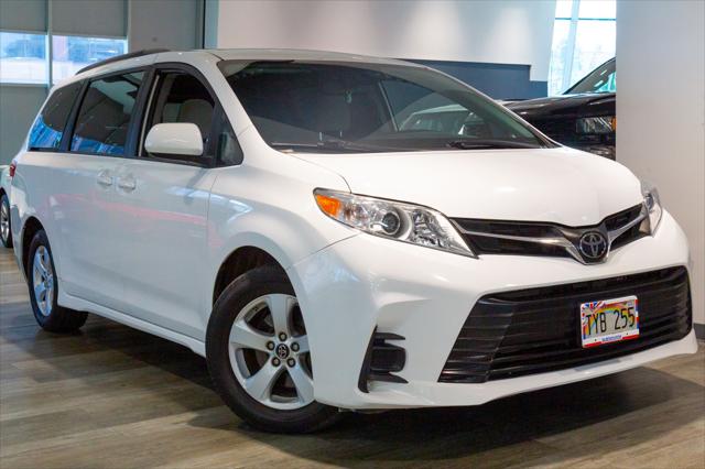 2020 Toyota Sienna LE for sale in Honolulu, HI