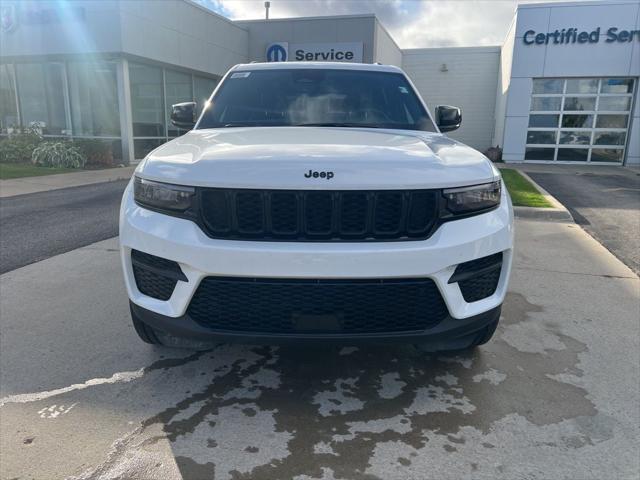 2025 Jeep Grand Cherokee GRAND CHEROKEE ALTITUDE 4X4 2025 Jeep Grand Cherokee GRAND CHEROKEE ALTITUDE 4X4