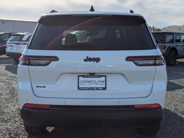 2025 Jeep Grand Cherokee GRAND CHEROKEE L ALTITUDE 4X4
