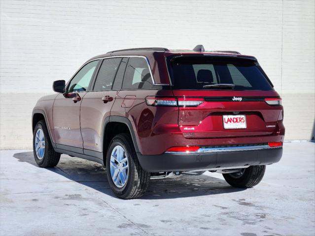 2025 Jeep Grand Cherokee GRAND CHEROKEE LAREDO X 4X4