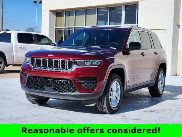 2025 Jeep Grand Cherokee GRAND CHEROKEE LAREDO X 4X4