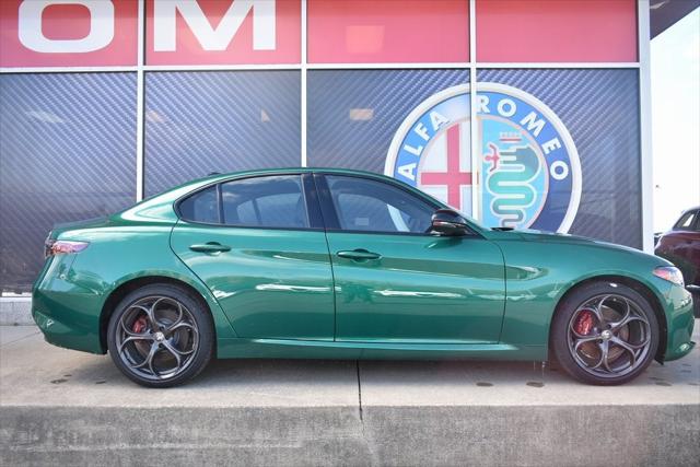 2025 Alfa Romeo Giulia GIULIA TRIBUTO ITALIANO AWD 2025 Alfa Romeo Giulia GIULIA TRIBUTO ITALIANO AWD
