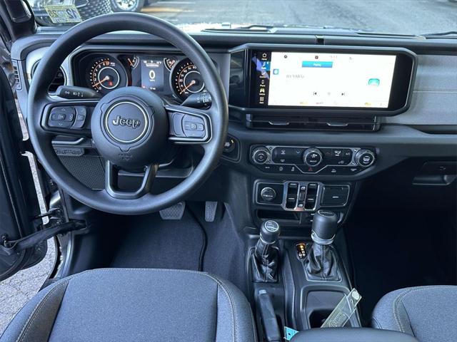 2025 Jeep Gladiator GLADIATOR NIGHTHAWK 4X4