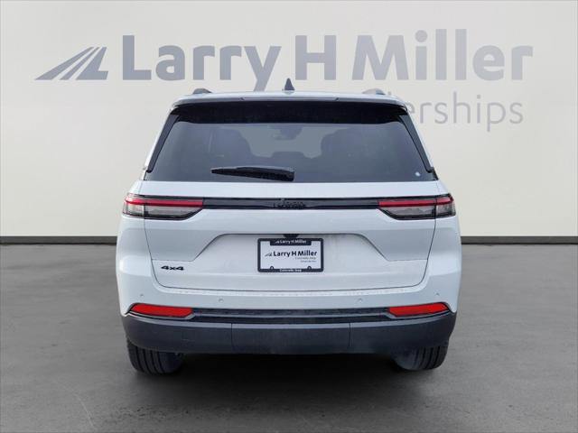 2025 Jeep Grand Cherokee GRAND CHEROKEE ALTITUDE 4X4 2025 Jeep Grand Cherokee GRAND CHEROKEE ALTITUDE 4X4