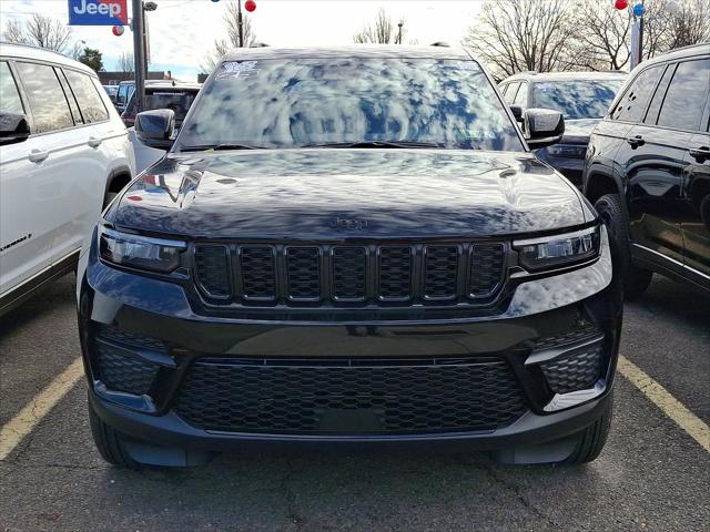 2025 Jeep Grand Cherokee GRAND CHEROKEE ALTITUDE 4X4