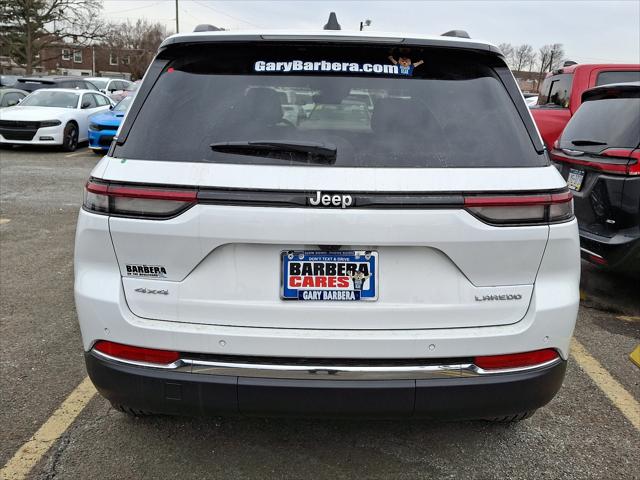 2025 Jeep Grand Cherokee GRAND CHEROKEE LAREDO X 4X4