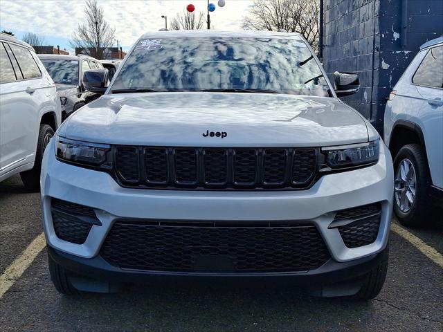 2025 Jeep Grand Cherokee GRAND CHEROKEE ALTITUDE 4X4