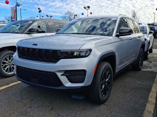 2025 Jeep Grand Cherokee GRAND CHEROKEE ALTITUDE 4X4