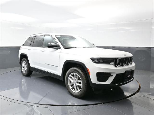 2025 Jeep Grand Cherokee GRAND CHEROKEE LAREDO X 4X4