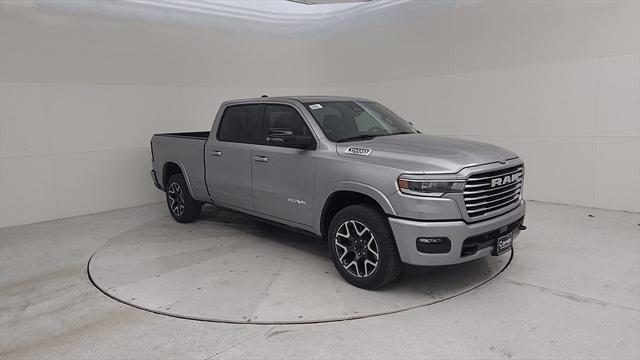 2025 RAM Ram 1500 RAM 1500 LARAMIE CREW CAB 4X4 64 BOX
