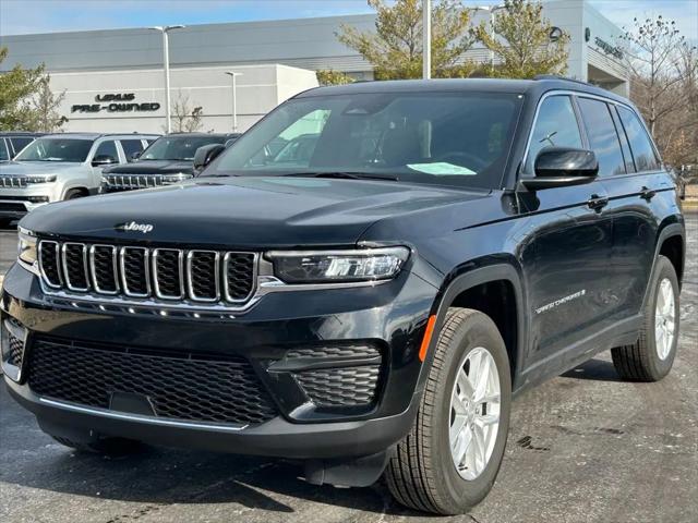 2025 Jeep Grand Cherokee GRAND CHEROKEE LAREDO X 4X4