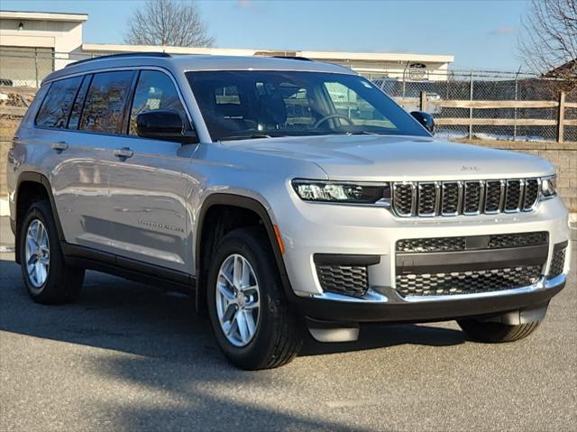 2025 Jeep Grand Cherokee GRAND CHEROKEE L LAREDO X 4X4