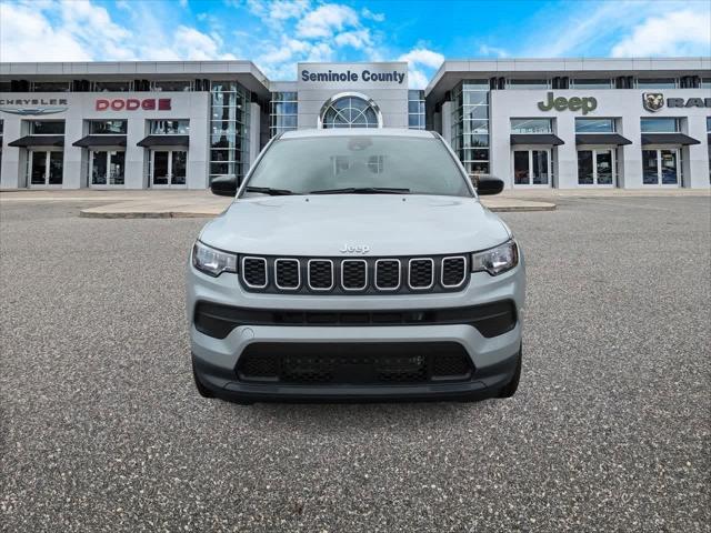 2025 Jeep Compass COMPASS LATITUDE 4X4