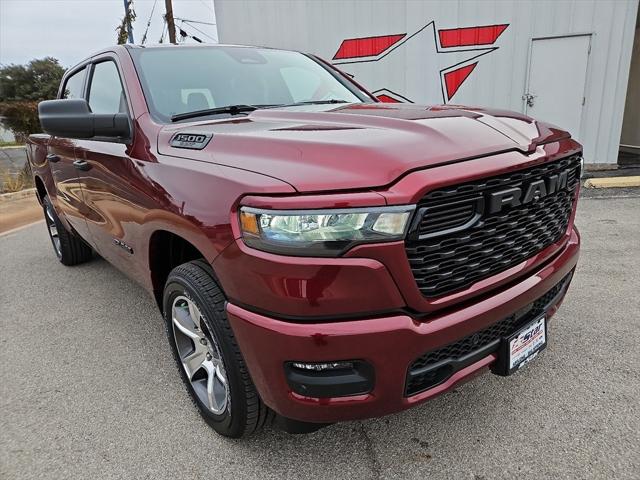 2025 RAM Ram 1500 RAM 1500 TRADESMAN CREW CAB 4X2 57 BOX