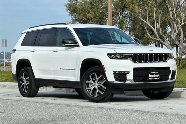 2025 Jeep Grand Cherokee GRAND CHEROKEE L LIMITED 4X4