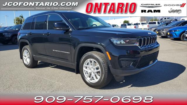 2025 Jeep Grand Cherokee GRAND CHEROKEE LAREDO X 4X4