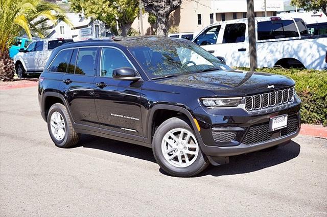 2025 Jeep Grand Cherokee GRAND CHEROKEE LAREDO X 4X4