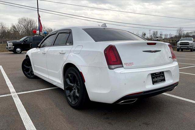 2022 Chrysler 300 S