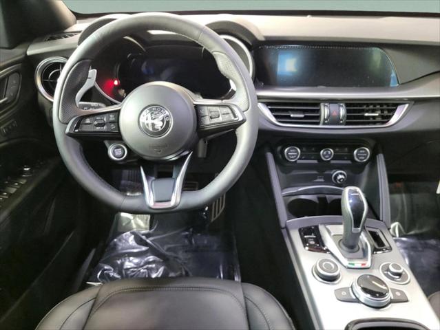 2025 Alfa Romeo Stelvio Sprint AWD