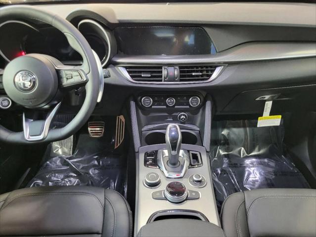 2025 Alfa Romeo Stelvio Sprint AWD
