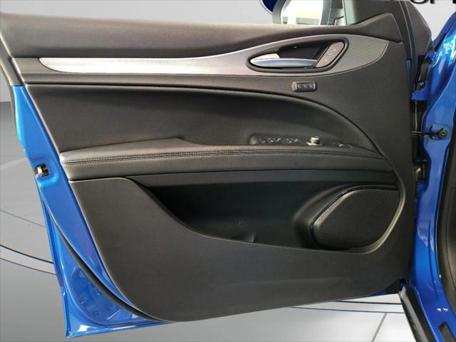 2025 Alfa Romeo Stelvio Sprint AWD