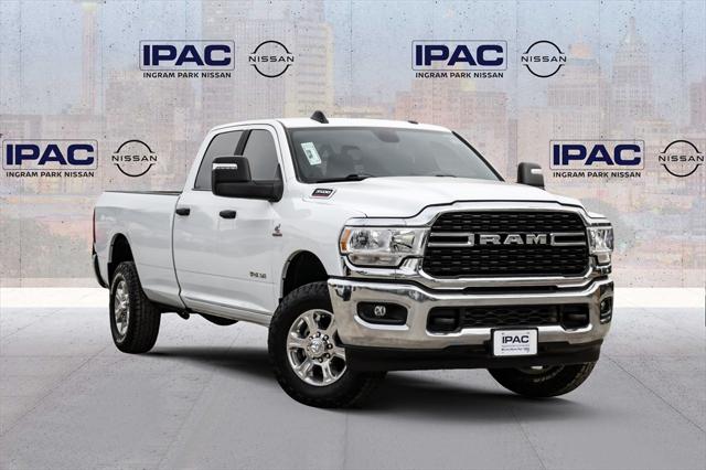 2023 RAM 3500 Big Horn Crew Cab 4x4 8 Box