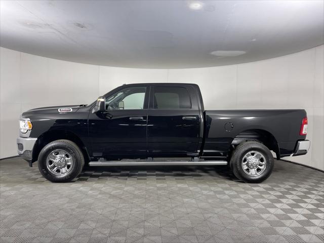 2023 RAM 2500 Tradesman Crew Cab 4x4 64 Box