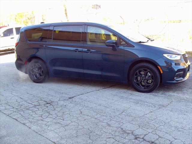 2022 Chrysler Pacifica Hybrid Limited